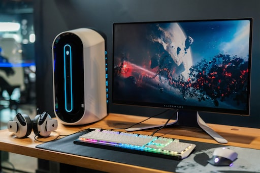 qq密码改了英雄联盟会掉线吗